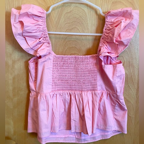 Abercrombie & Fitch, Cropped Pink Ruffle Tank, Size Medium, New without Tags - Picture 3 of 3